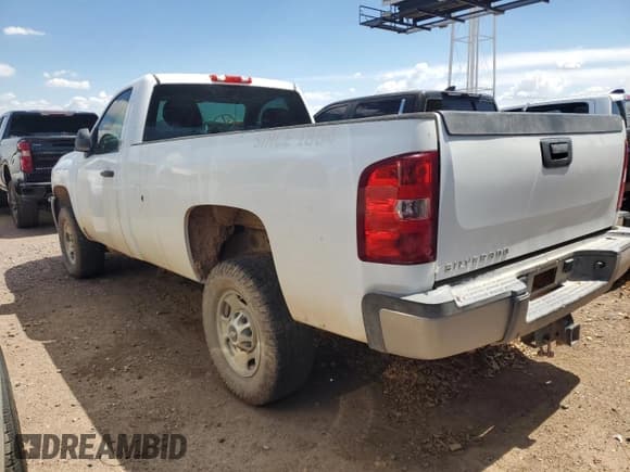 ✅ 2014 Chevrolet Silverado 2500HD Work Truck • VIN: 1GC0CVCG2EF163489 • Lot: 69438585. Wystawiony na Copart z przebiegiem 216 599 mil. Bezpłatny archiwum sprzedaży aukcyjnych z USA i szczegółowy raport historii pojazdu na DreamBid. Zdjęcie 2.