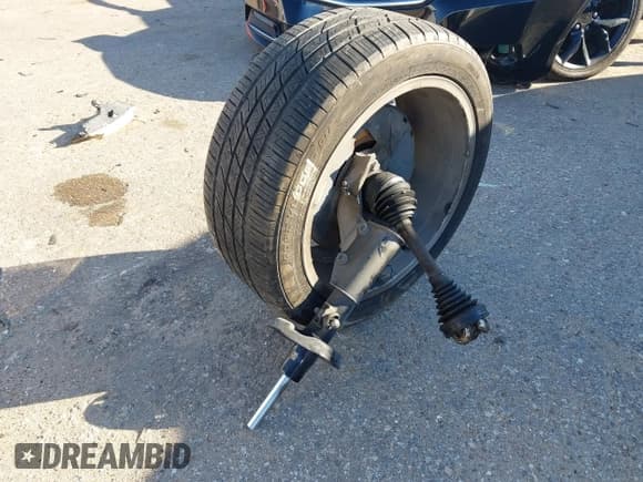 ✅ 2015 Chevrolet Impala LT • VIN: 1G1125S34FU126634 • Lot: 43589740. Listed on IAAI with 135,706 mi. Free auction sales archive from the USA and detailed vehicle history report at DreamBid. Image 6.