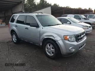✅ 2012 Ford Escape XLT • VIN: 1FMCU0D72CKB95256 • Лот: 43790033. Опубликован ранее на IAAI с пробегом 217 445 миль. Бесплатный доступ к архиву аукционных продаж из США и подробный отчёт об истории автомобиля на DreamBid. Изображение 1.