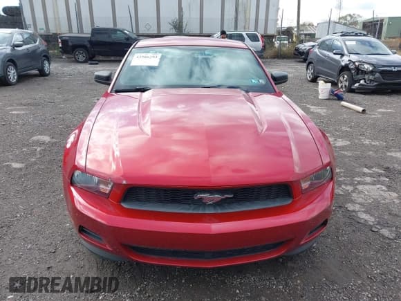 ✅ 2011 Ford Mustang Premium • VIN: 1ZVBP8AM3B5152751 • Lot: 43586293. Wystawiony na IAAI z przebiegiem 22 483 mil. Bezpłatny archiwum sprzedaży aukcyjnych z USA i szczegółowy raport historii pojazdu na DreamBid. Zdjęcie 13.