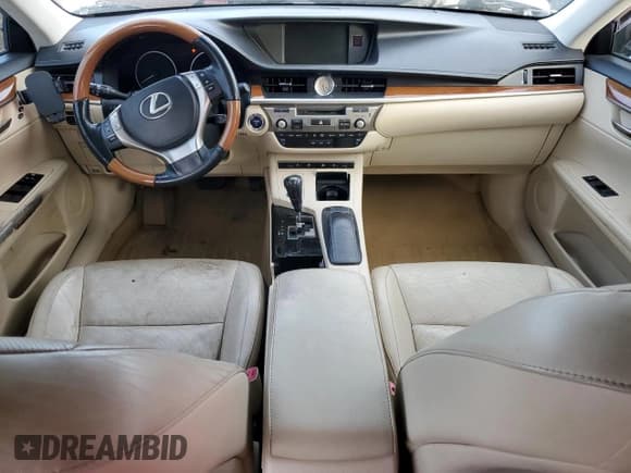 ✅ 2015 Lexus ES 300h • VIN: JTHBW1GGXF2080726 • Lot: 92182195. Listed on Copart with 139,059 mi. Free auction sales archive from the USA and detailed vehicle history report at DreamBid. Image 8.