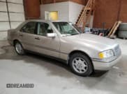 ✅ 1995 Mercedes-Benz C 2.8L • VIN: WDBHA28E8SF115598 • Лот: 50145195. Опубликован ранее на Copart с пробегом 129 134 миль. Бесплатный доступ к архиву аукционных продаж из США и подробный отчёт об истории автомобиля на DreamBid. Изображение 4.