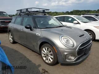 ✅ 2017 MINI Clubman Cooper S • VIN: WMWLU5C55H2F24329 • Lot: 67163314. Listed on Copart with 129,818 mi. Free auction sales archive from the USA and detailed vehicle history report at DreamBid. Image 4.