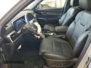 ✅ 2025 Kia Telluride SX X-Line • VIN: 5XYP5DGC2SG591453 • Lot: 55469695. Wystawiony na Copart z przebiegiem 4 027 mil. Bezpłatny archiwum sprzedaży aukcyjnych z USA i szczegółowy raport historii pojazdu na DreamBid. Zdjęcie 7.