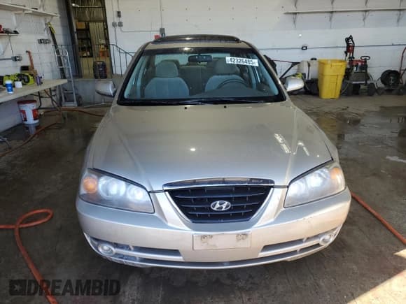 ✅ 2005 Hyundai Elantra GLS • VIN: KMHDN46D65U171772 • Lot: 42326485. Wystawiony na Copart z przebiegiem 172 895 mil. Bezpłatny archiwum sprzedaży aukcyjnych z USA i szczegółowy raport historii pojazdu na DreamBid. Zdjęcie 5.