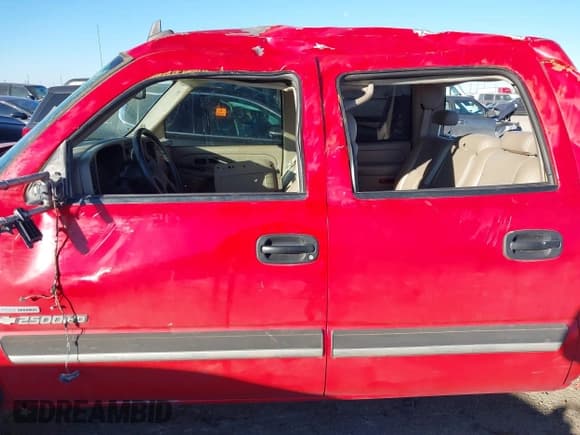 ✅ 2006 Chevrolet Silverado 2500HD LT1 • VIN: 1GCHK23D16F260761 • Lot: 41360432. Listed on IAAI with 327,569 mi. Free auction sales archive from the USA and detailed vehicle history report at DreamBid. Image 14.