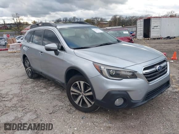 ✅ 2018 Subaru Outback Limited • VIN: 4S4BSANCXJ3360531 • Lot: 43780995. Listed on IAAI with 73,220 mi. Free auction sales archive from the USA and detailed vehicle history report at DreamBid. Image 1.