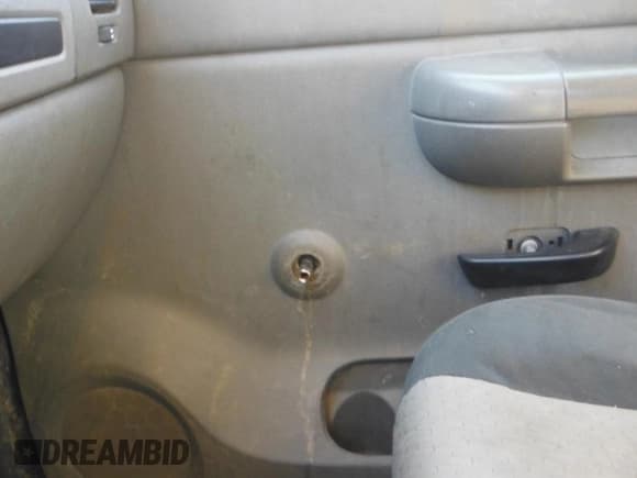 ✅ 2007 Chevrolet Silverado 1500 1LT • VIN: 2GCEC19C171708238 • Lot: 43661739. Listed on IAAI with 167,448 mi. Free auction sales archive from the USA and detailed vehicle history report at DreamBid. Image 15.