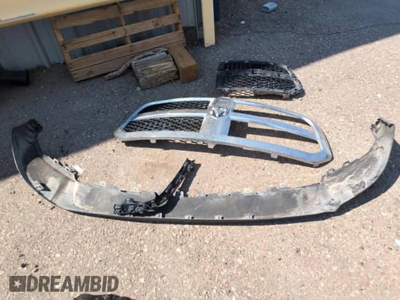 2018 Ram 1500 Tradesman z VIN 1C6RR6FG4JS350779, wystawiony jako Copart lot #68712325 z przebiegiem 140 180 mil mil oraz Szkoda całkowita • Salvage title. Historia ofert i sprzedaży dostępna na DreamBid. Obrazek 12.