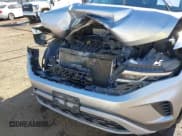 ✅ 2021 Volkswagen Atlas SE • VIN: 1V2KR2CA9MC516634 • Лот: 43514606. Опубликован ранее на IAAI с пробегом 122 711 миль. Бесплатный доступ к архиву аукционных продаж из США и подробный отчёт об истории автомобиля на DreamBid. Изображение 6.