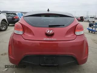 ✅ 2013 Hyundai Veloster w/Black Int • VIN: KMHTC6AD2DU173571 • Lot: 44733035. Wystawiony na Copart z przebiegiem 146 397 mil. Bezpłatny archiwum sprzedaży aukcyjnych z USA i szczegółowy raport historii pojazdu na DreamBid. Zdjęcie 6.