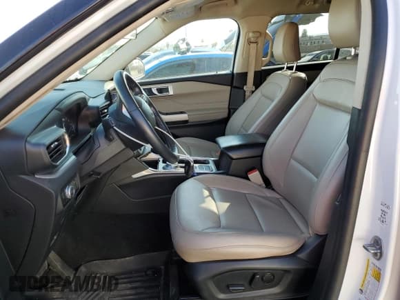 ✅ 2023 Ford Explorer XLT • VIN: 1FMSK7DH7PGA23526 • Lot: 91628945. Wystawiony na Copart z przebiegiem 59 497 mil. Bezpłatny archiwum sprzedaży aukcyjnych z USA i szczegółowy raport historii pojazdu na DreamBid. Zdjęcie 7.