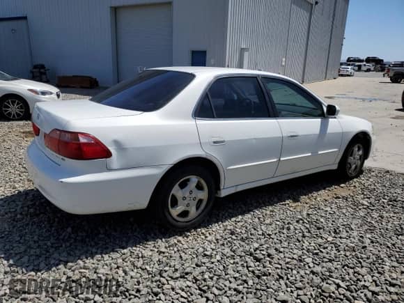 2000 Honda Accord EX with VIN JHMCG6677YC029245, listed as a Copart auction lot 56246735 with 185,384 mi miles and Salvage title. Bid and sale history available at DreamBid. Image 3.