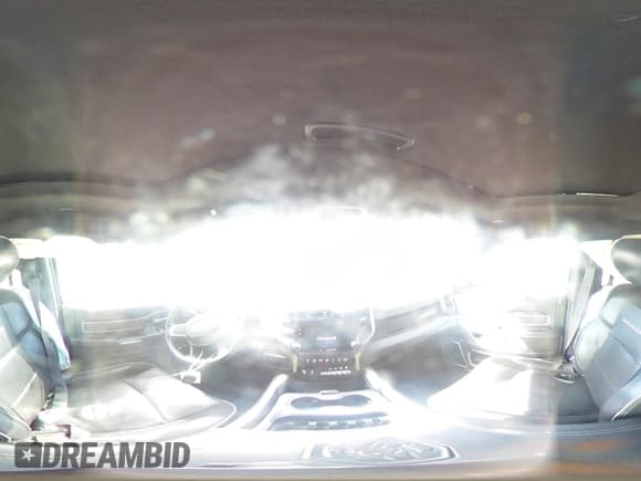 ✅ 2019 Ram 2500 Laramie • VIN: 3C6UR5NL0KG654705 • Lot: 70408765. Wystawiony na Copart z przebiegiem 98 176 mil. Bezpłatny archiwum sprzedaży aukcyjnych z USA i szczegółowy raport historii pojazdu na DreamBid. Zdjęcie 14.