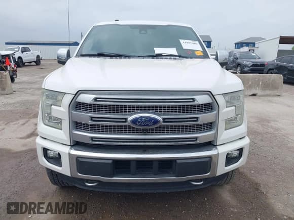 ✅ 2015 Ford F-150 XLT • VIN: 1FTEW1EG1FFC06725 • Лот: 41895480. Опубликован ранее на IAAI с пробегом 228 229 миль. Бесплатный доступ к архиву аукционных продаж из США и подробный отчёт об истории автомобиля на DreamBid. Изображение 12.