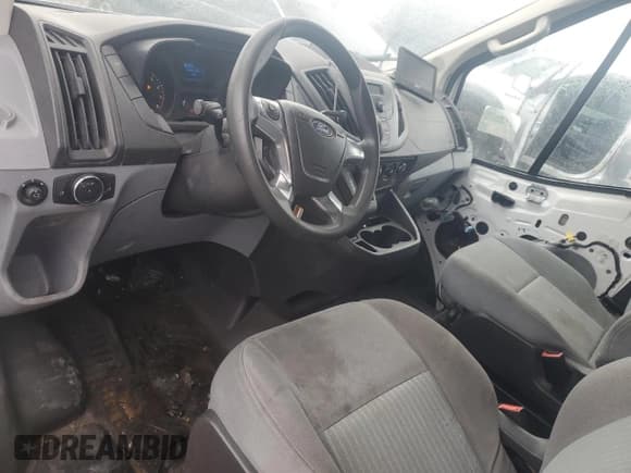 ✅ 2016 Ford Transit Cargo • VIN: 1FTYE1CM1GKA07983 • Lot: 47611885. Listed on Copart with 134,048 mi. Free auction sales archive from the USA and detailed vehicle history report at DreamBid. Image 8.