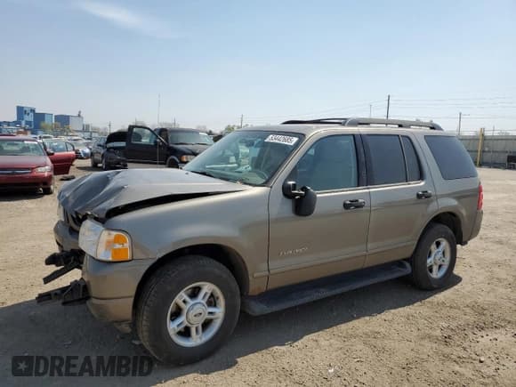 ✅ 2005 Ford Explorer XLT • VIN: 1FMZU73K75ZA61202 • Lot: 53442685. Listed on Copart with 159,466 mi. Free auction sales archive from the USA and detailed vehicle history report at DreamBid. Image 1.