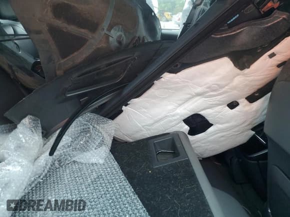 ✅ 2023 Lucid Air Touring • VIN: 50EA1TEA6PA005370 • Lot: 81642615. Wystawiony na Copart z przebiegiem Nie podano. Bezpłatny archiwum sprzedaży aukcyjnych z USA i szczegółowy raport historii pojazdu na DreamBid. Zdjęcie 10.