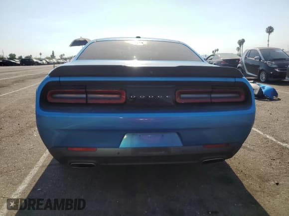 ✅ 2019 Dodge Challenger SXT • VIN: 2C3CDZAG9KH525630 • Lot: 62323744. Wystawiony na Copart z przebiegiem Nie podano. Bezpłatny archiwum sprzedaży aukcyjnych z USA i szczegółowy raport historii pojazdu na DreamBid. Zdjęcie 6.