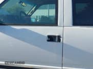 ✅ 1999 Chevrolet Suburban • VIN: 1GNFK16R3XJ424333 • Лот: 43631568. Опубликован ранее на IAAI с пробегом 232 731 миль. Бесплатный доступ к архиву аукционных продаж из США и подробный отчёт об истории автомобиля на DreamBid. Изображение 6.