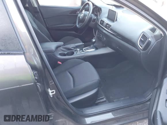 ✅ 2015 Mazda 3 i Sport • VIN: JM1BM1U73F1225915 • Лот: 43586170. Опубликован ранее на IAAI с пробегом 206 542 миль. Бесплатный доступ к архиву аукционных продаж из США и подробный отчёт об истории автомобиля на DreamBid. Изображение 5.