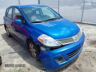 ✅ 2007 Nissan Versa S • VIN: 3N1BC13E77L398546 • Lot: 42795190. Listed on IAAI with 103,899 mi. Free auction sales archive from the USA and detailed vehicle history report at DreamBid. Image 1.
