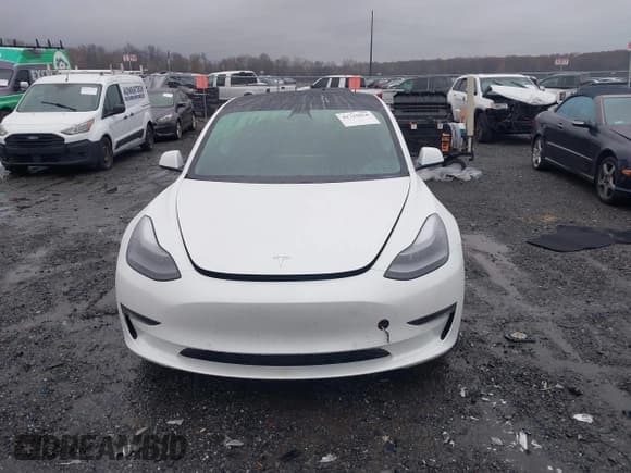 ✅ 2021 Tesla Model 3 Long Range • VIN: 5YJ3E1EB8MF032863 • Lot: 43725656. Wystawiony na IAAI z przebiegiem 36 062 mil. Bezpłatny archiwum sprzedaży aukcyjnych z USA i szczegółowy raport historii pojazdu na DreamBid. Zdjęcie 12.