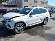 ✅ 2018 BMW X3 xDrive30i • VIN: 5UXTR9C58JLD68555 • Lot: 43562567. Wystawiony na IAAI z przebiegiem 52 885 mil. Bezpłatny archiwum sprzedaży aukcyjnych z USA i szczegółowy raport historii pojazdu na DreamBid. Zdjęcie 20.