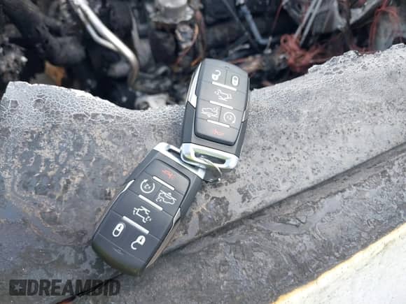 2023 Ram 1500 Limited с VIN 1C6SRFHT9PN602190, выставлен на аукционе IAAI как лот 42090395 с пробегом Не указан миль и . История ставок и продаж доступна на DreamBid. Изображение 11.