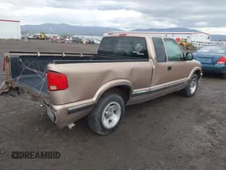 ✅ 1996 Chevrolet S-10 LS • VIN: 1GCCS19X2T8222106 • Лот: 42262367. Опубликован ранее на IAAI с пробегом 103 976 миль. Бесплатный доступ к архиву аукционных продаж из США и подробный отчёт об истории автомобиля на DreamBid. Изображение 4.