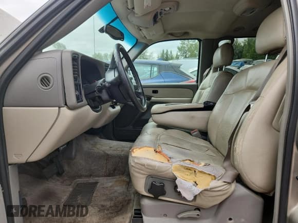 ✅ 2000 Chevrolet Suburban LS • VIN: 3GNFK16T8YG154983 • Лот: 64551975. Опубликован ранее на Copart с пробегом 276 027 миль. Бесплатный доступ к архиву аукционных продаж из США и подробный отчёт об истории автомобиля на DreamBid. Изображение 7.