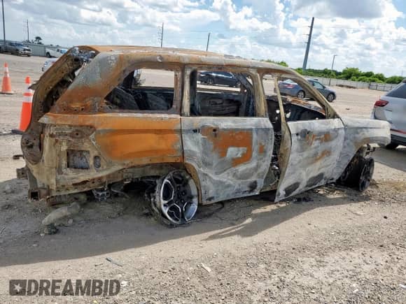 2022 Jeep Grand Cherokee Trailhawk with VIN 1C4RJYC60N8748274, listed as a Copart auction lot 62412035 with Not provided miles and Non repairable. Bid and sale history available at DreamBid. Image 3.