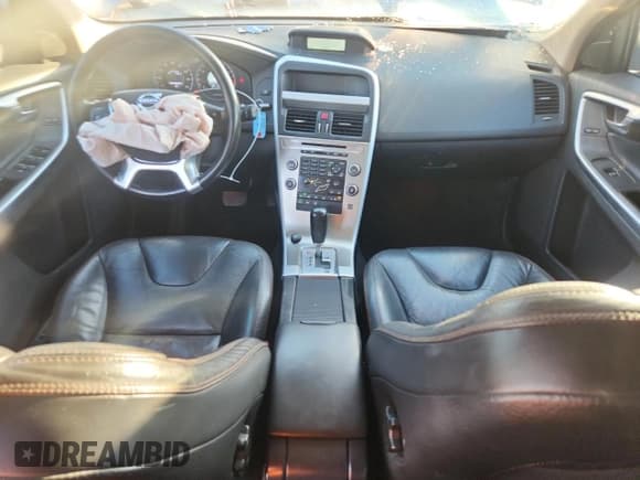 ✅ 2011 Volvo XC60 3.2L • VIN: YV4952DL0B2165771 • Lot: 70414255. Listed on Copart with 171,716 mi. Free auction sales archive from the USA and detailed vehicle history report at DreamBid. Image 8.