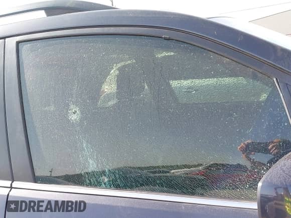 2017 Subaru Forester Limited with VIN JF2SJALC1HH513550, listed as a IAAI auction lot 42266191 with 98,351 mi miles and . Bid and sale history available at DreamBid. Image 17.