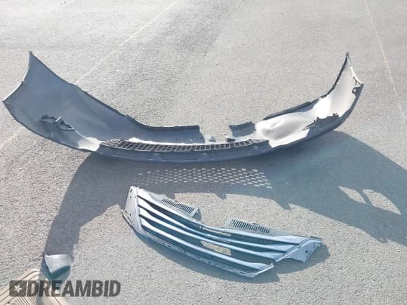 ✅ 2015 Toyota Sienna LE AAS • VIN: 5TDKK3DC4FS534620 • Lot: 41321583. Listed on IAAI with 220,058 mi. Free auction sales archive from the USA and detailed vehicle history report at DreamBid. Image 11.