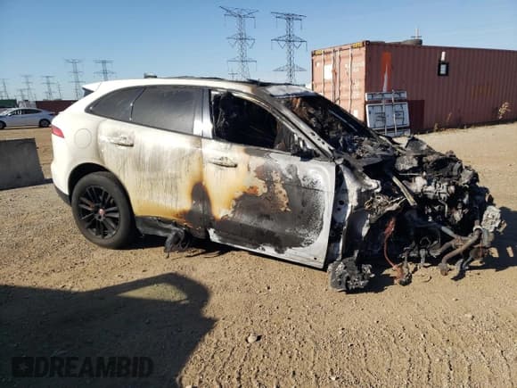 ✅ 2020 Jaguar F-Pace 25t Prestige • VIN: SADCK2FXXLA644017 • Lot: 70387785. Listed on Copart with Not provided. Free auction sales archive from the USA and detailed vehicle history report at DreamBid. Image 4.