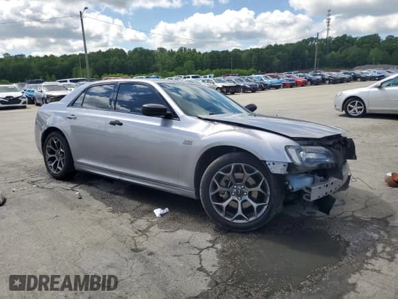 ✅ 2016 Chrysler 300 S • VIN: 2C3CCABT4GH216929 • Lot: 56016455. Listed on Copart with 95,087 mi. Free auction sales archive from the USA and detailed vehicle history report at DreamBid. Image 4.