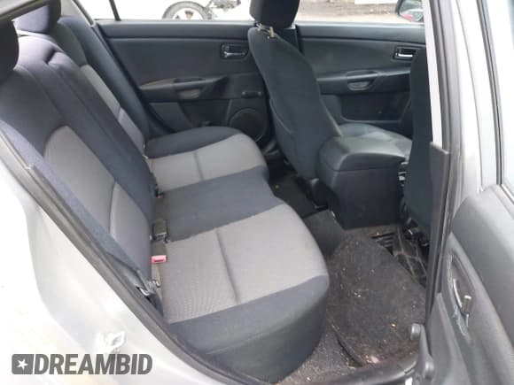✅ 2008 Mazda 3 i Sport • VIN: JM1BK12F181101113 • Lot: 42976522. Listed on IAAI with 172,475 mi. Free auction sales archive from the USA and detailed vehicle history report at DreamBid. Image 8.