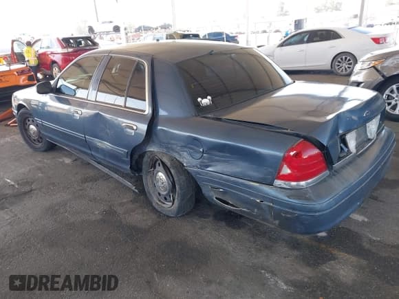 ✅ 2008 Ford Police Interceptor • VIN: 2FAFP71V48X179073 • Lot: 42690332. Listed on IAAI with Not provided. Free auction sales archive from the USA and detailed vehicle history report at DreamBid. Image 3.