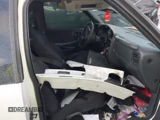 ✅ 2004 Chevrolet Blazer LS • VIN: 1GNCS18X74K128865 • Lot: 41473198. Wystawiony na IAAI z przebiegiem 274 051 mil. Bezpłatny archiwum sprzedaży aukcyjnych z USA i szczegółowy raport historii pojazdu na DreamBid. Zdjęcie 5.