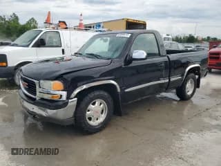 ✅ 2002 GMC Sierra 1500 SL • VIN: 1GTEC14V52Z113059 • Лот: 63058415. Опубликован ранее на Copart с пробегом 190 467 миль. Бесплатный доступ к архиву аукционных продаж из США и подробный отчёт об истории автомобиля на DreamBid. Изображение 1.