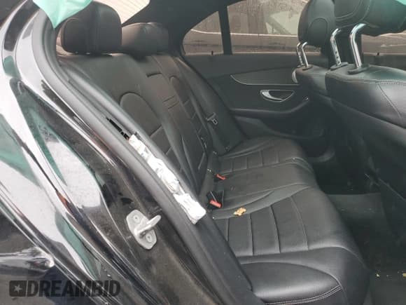 ✅ 2017 Mercedes-Benz C 300 • VIN: 55SWF4KB6HU185097 • Lot: 86260905. Listed on Copart with 137,380 mi. Free auction sales archive from the USA and detailed vehicle history report at DreamBid. Image 10.