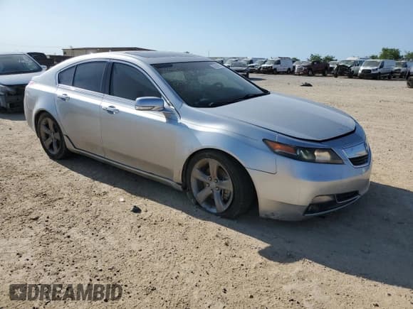 ✅ 2014 Acura TL Advance • VIN: 19UUA8F74EA007053 • Лот: 52009595. Опубликован ранее на Copart с пробегом 70 047 миль. Бесплатный доступ к архиву аукционных продаж из США и подробный отчёт об истории автомобиля на DreamBid. Изображение 4.