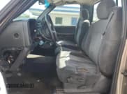 ✅ 2000 Chevrolet Silverado 1500 LS • VIN: 1GCEC14T6YE147753 • Лот: 87364485. Опубликован ранее на Copart с пробегом Не указан. Бесплатный доступ к архиву аукционных продаж из США и подробный отчёт об истории автомобиля на DreamBid. Изображение 7.