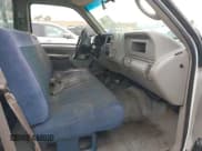 ✅ 1999 GMC Sierra 2500 • VIN: 1GTGC24RXXR704786 • Лот: 41469849. Опубликован ранее на IAAI с пробегом 236 569 миль. Бесплатный доступ к архиву аукционных продаж из США и подробный отчёт об истории автомобиля на DreamBid. Изображение 5.