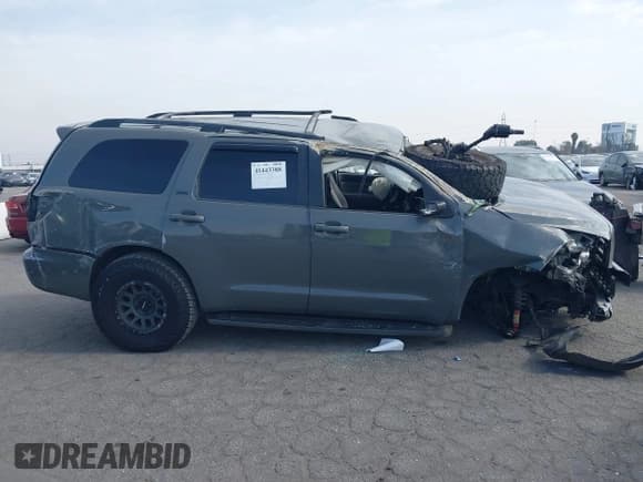 ✅ 2008 Toyota Sequoia SR5 • VIN: 5TDBY64A78S008225 • Lot: 41443388. Wystawiony na IAAI z przebiegiem Nie podano. Bezpłatny archiwum sprzedaży aukcyjnych z USA i szczegółowy raport historii pojazdu na DreamBid. Zdjęcie 13.