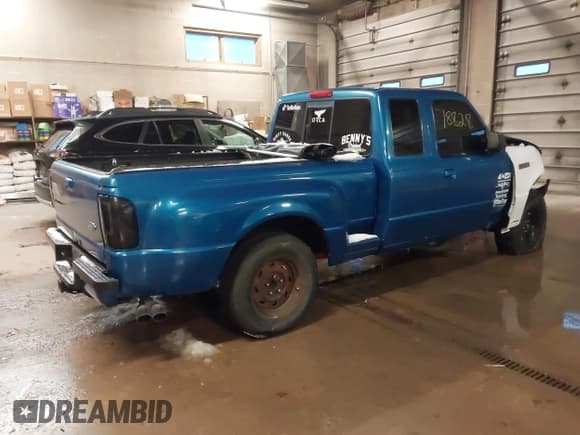 ✅ 2001 Ford Ranger XL Fleet • VIN: 1FTZR15U91PA62374 • Lot: 43878828. Listed on IAAI with 180,955 mi. Free auction sales archive from the USA and detailed vehicle history report at DreamBid. Image 4.