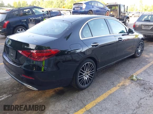 ✅ 2024 Mercedes-Benz C 300 • VIN: W1KAF4HB9RR157525 • Лот: 42578928. Опубликован ранее на IAAI с пробегом 7 139 миль. Бесплатный доступ к архиву аукционных продаж из США и подробный отчёт об истории автомобиля на DreamBid. Изображение 4.