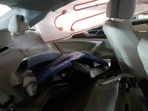 ✅ 2022 Audi A6 • VIN: WAUK2BF25NN037897 • Lot: 36721473. Wystawiony na Copart z przebiegiem Nie podano. Bezpłatny archiwum sprzedaży aukcyjnych z USA i szczegółowy raport historii pojazdu na DreamBid. Zdjęcie 10.