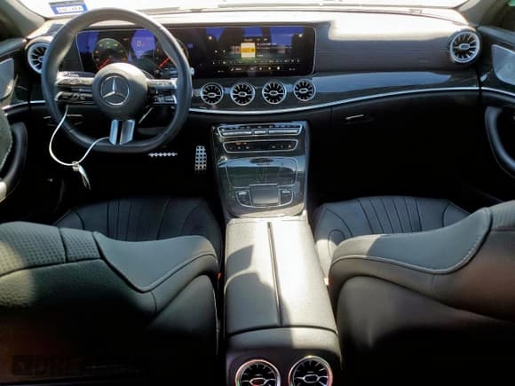 ✅ 2023 Mercedes-Benz CLS 450 • VIN: W1K2J5KBXPA119492 • Lot: 65687925. Listed on Copart with 10,412 mi. Free auction sales archive from the USA and detailed vehicle history report at DreamBid. Image 8.